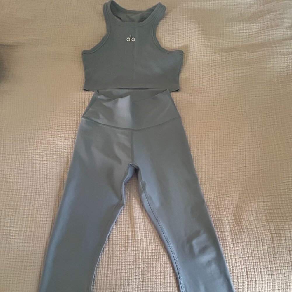 ALO Yoga Tank and Legging Set
